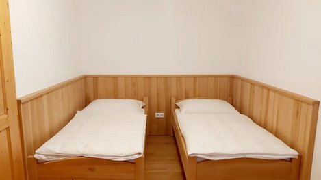 Zwei einzelne Betten