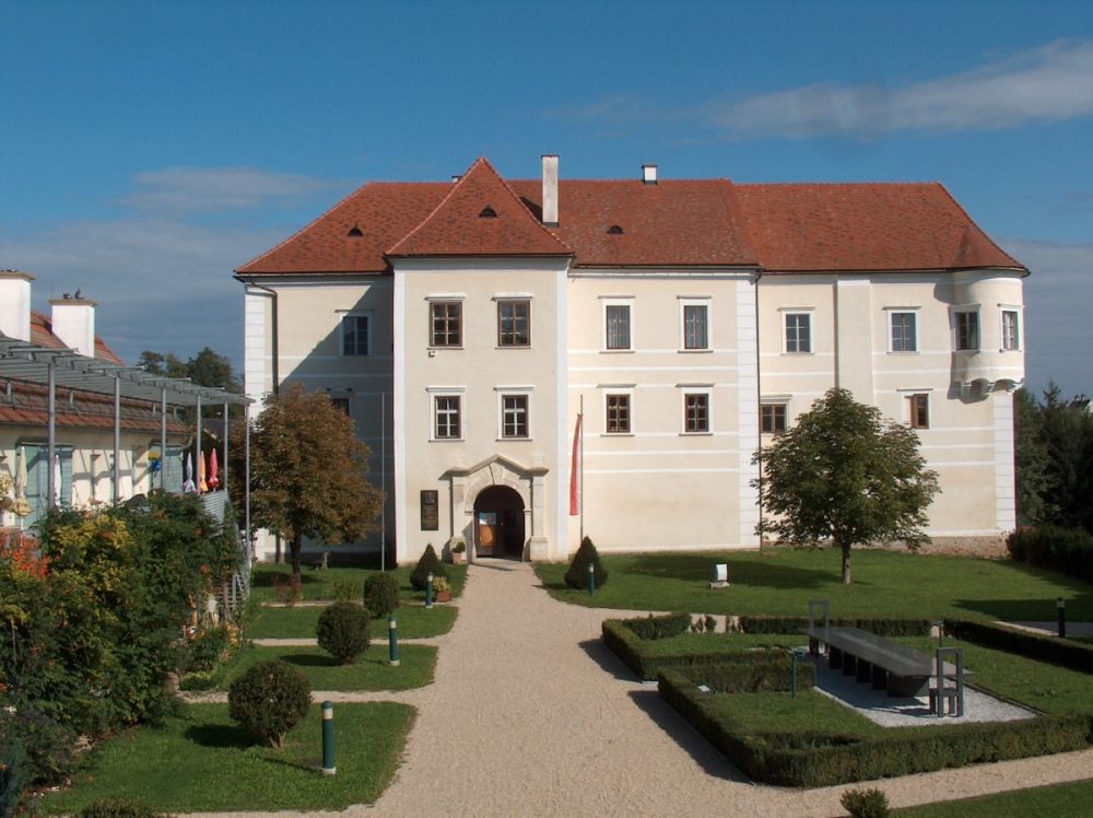 Wasserschloss Burgau - Burgau - Thermen- & Vulkanland Steiermark