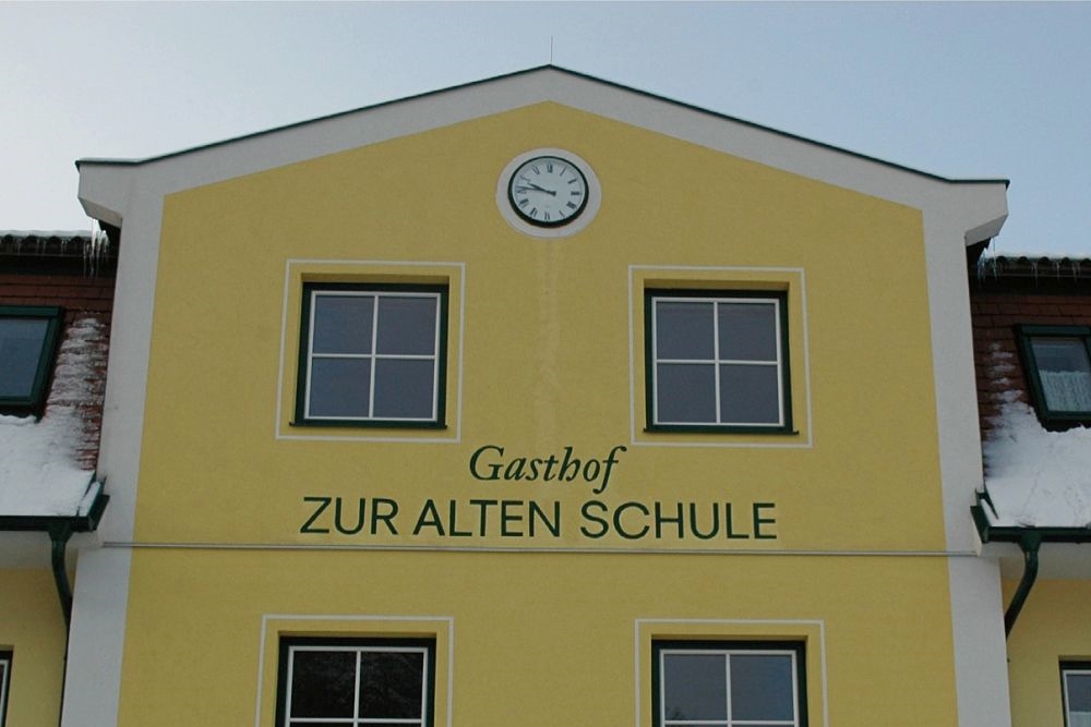 Gasthof "Zur Alten Schule" - Pitten - Wiener Alpen