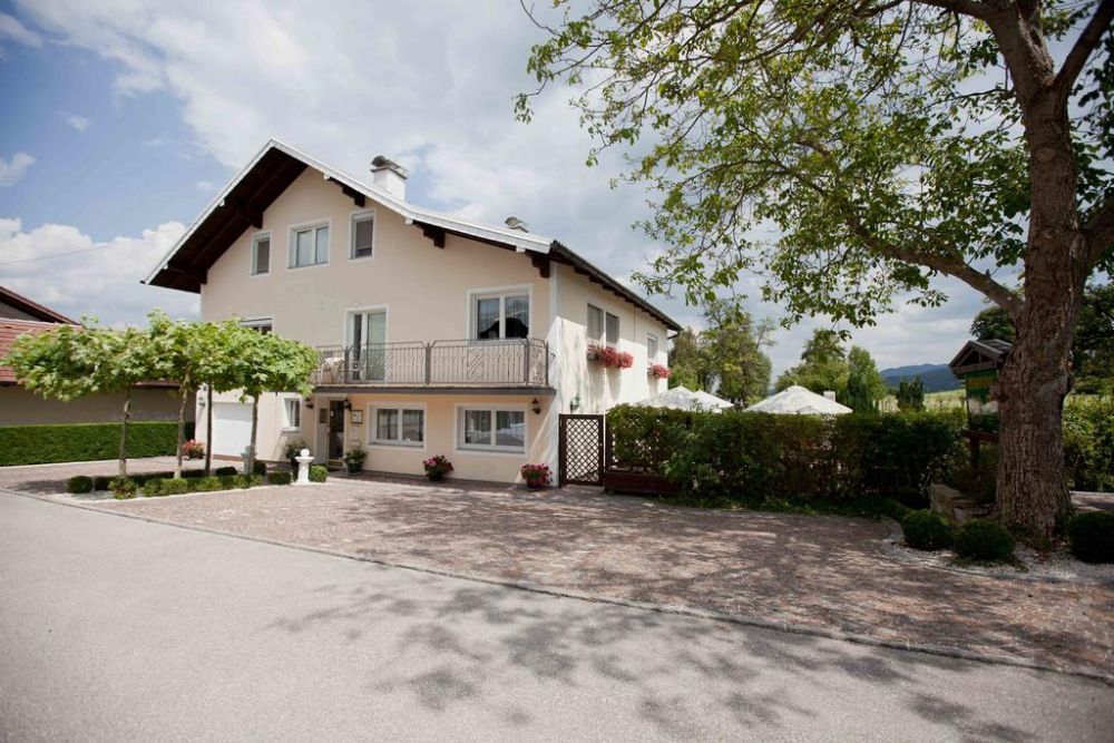 Frühstückspension Knoll - Schörfling - Attersee-Attergau