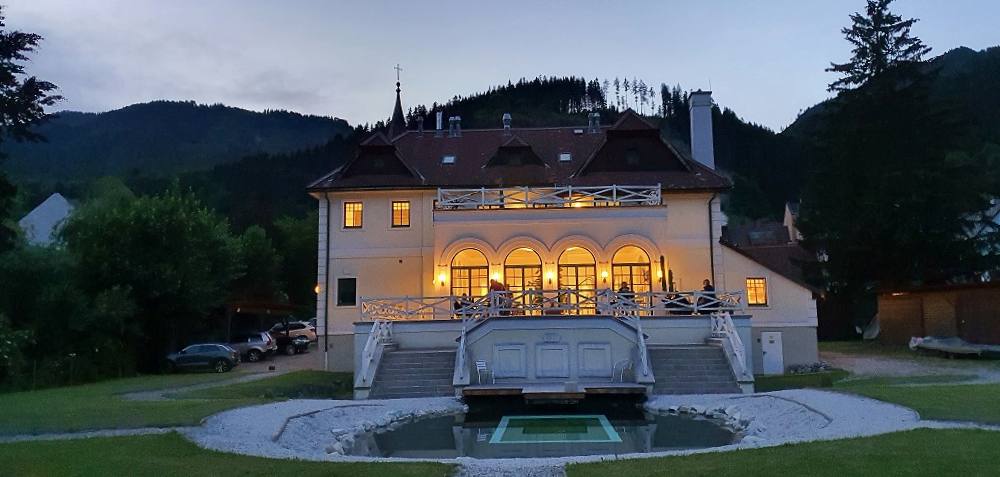 Hotel im Dr. Hof Research Institut - Gaishorn am See - Gesäuse