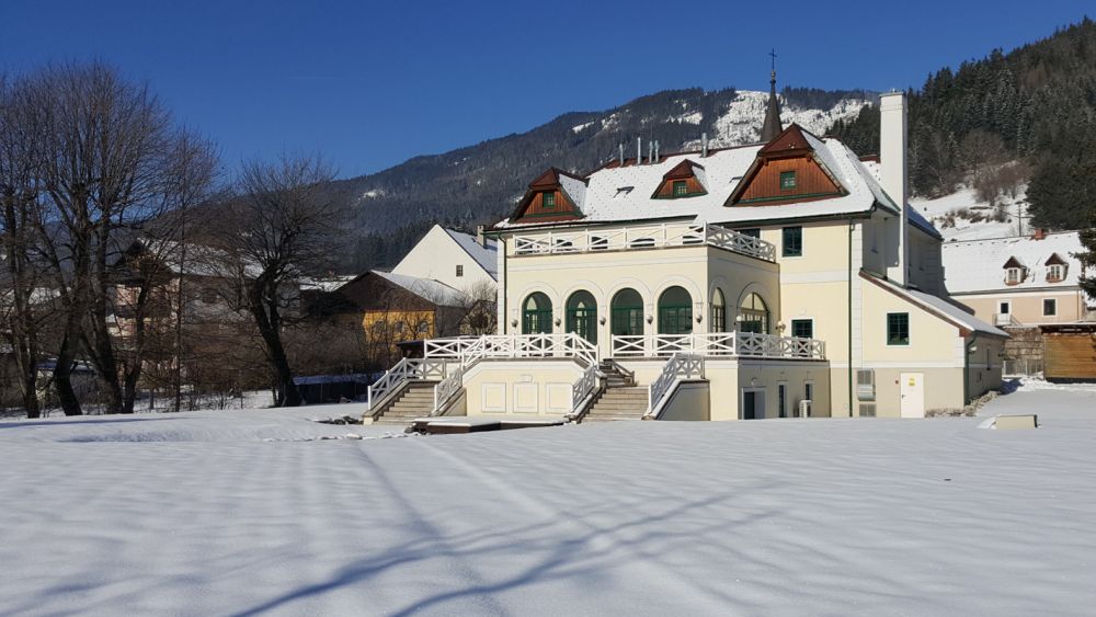 Hotel im Dr. Hof Research Institut - Gaishorn am See - Gesäuse