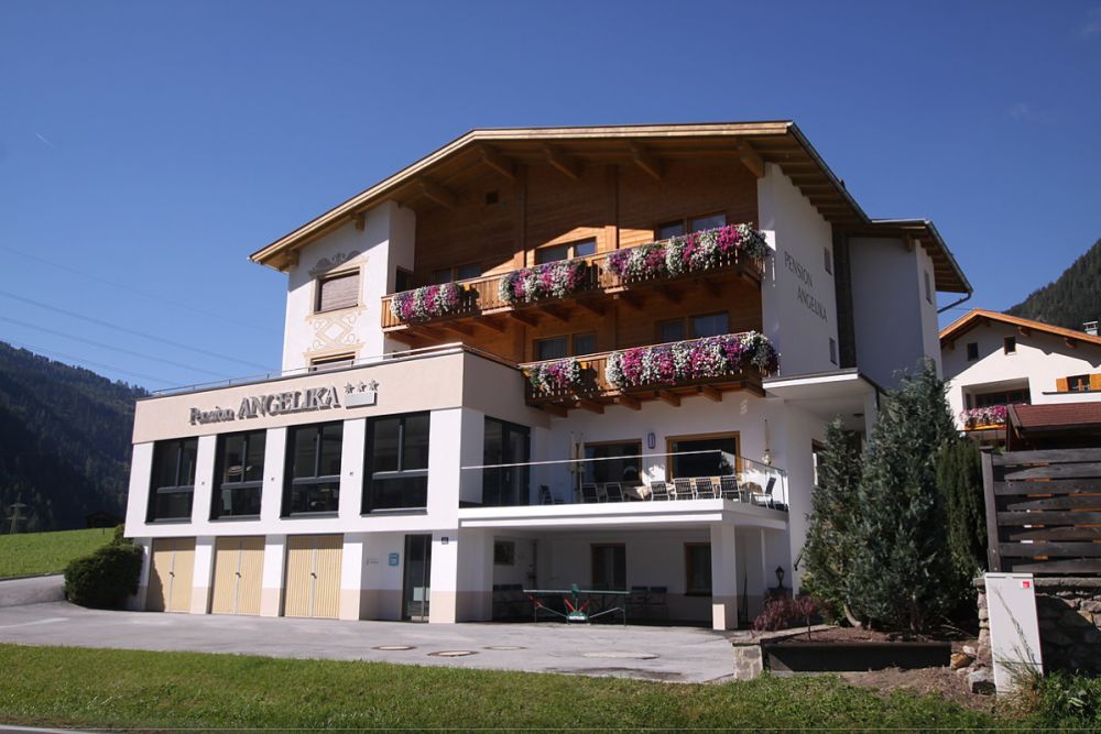 Hotel-Pension Angelika - Pettneu - St. Anton am Arlberg